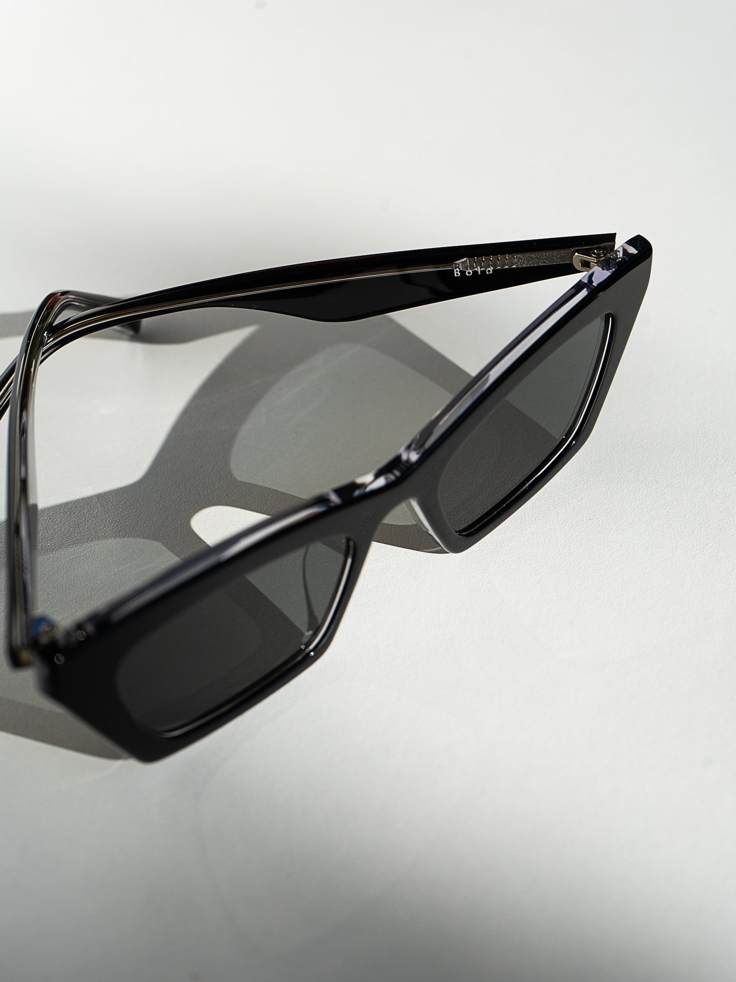 Bold Black&Clear