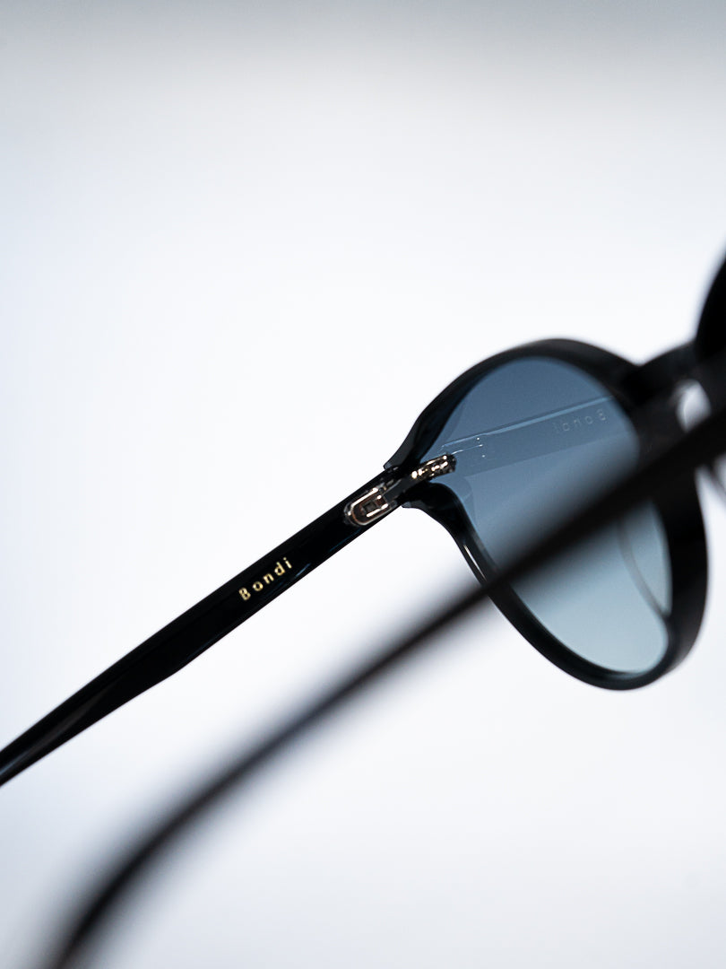 Bondi Black Silver